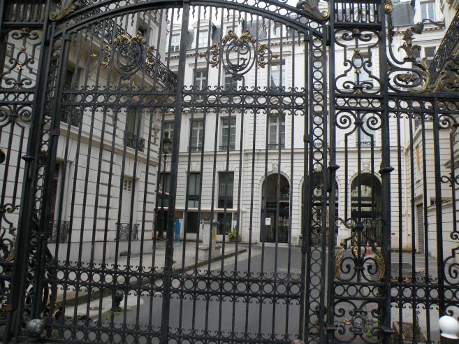  grille en fer forgé